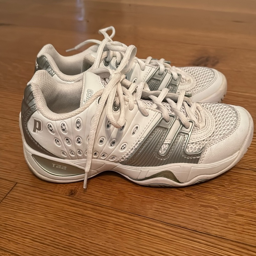Prince T22 pickleball or tennis shoes